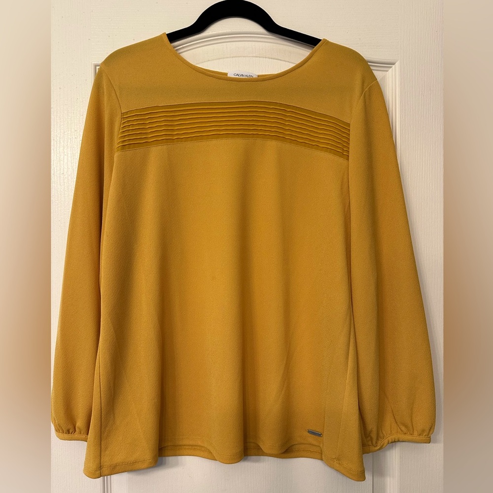 Calvin Klein ladies L pullover shirt with sheer detail